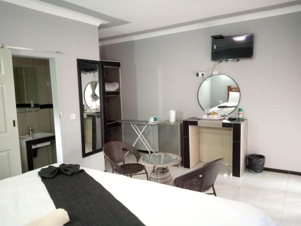 Global Guest House 卡萨内 外观 照片