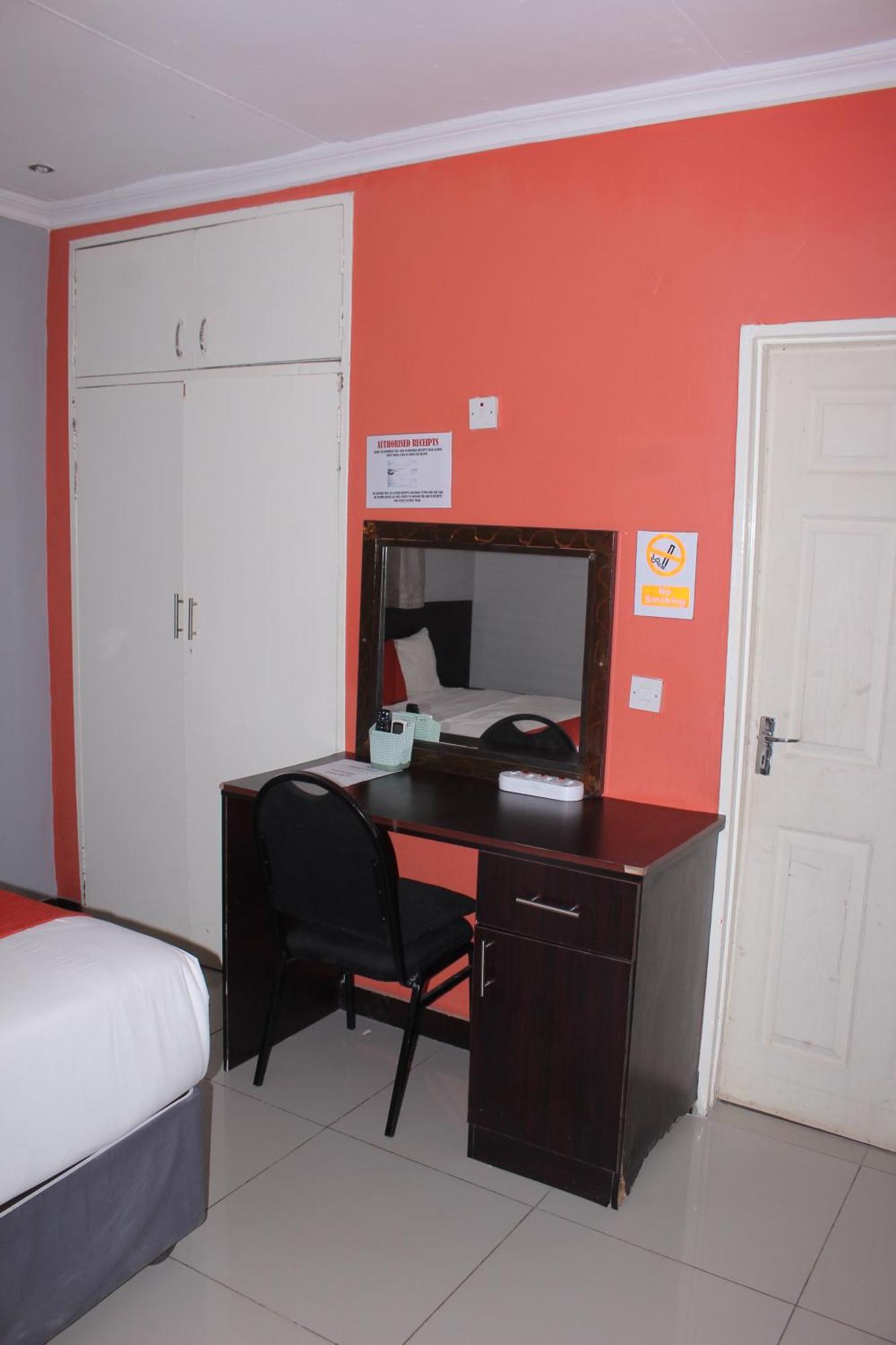Global Guest House 卡萨内 外观 照片